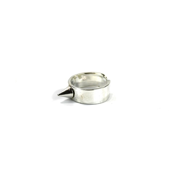 Ring with rivet #11