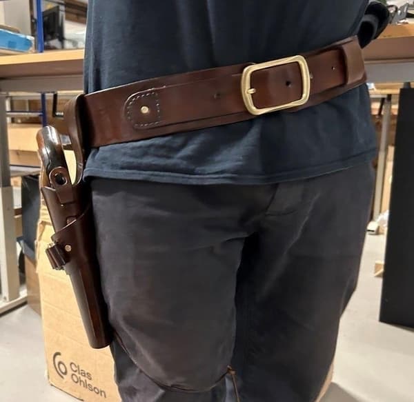 Svenskt Handgjort Revolverbälte - Blå - 18patroner - 90cm - Premium Vegitabiliskt garvat Tärnsjöläder Blå