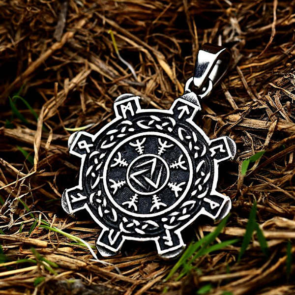 Pendant - Nordic Mythology - Vegvisir