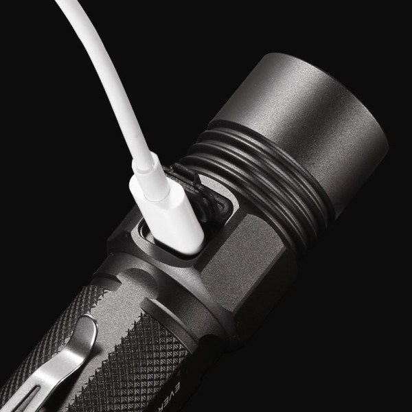 NITEYE by JETBeam - KO-02 V2 - 2000LM - Flashlight Svart