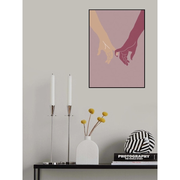 Holding Hands MultiColor 30x40 cm