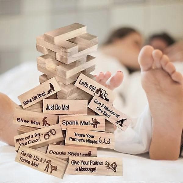 Block Tower Jenga -peli, pariskunta treffeillä, Block Tower Jenga -peli