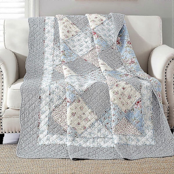 Patchwork blåt quilt til gæsteværelser med åndbar bomuld