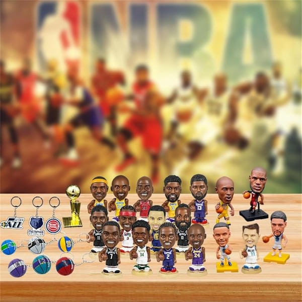 NBA Julekalender 2024 til Jul - NBA Julekalender med 24 Døre, James, Kobe, etc. Tjekkede Gaver