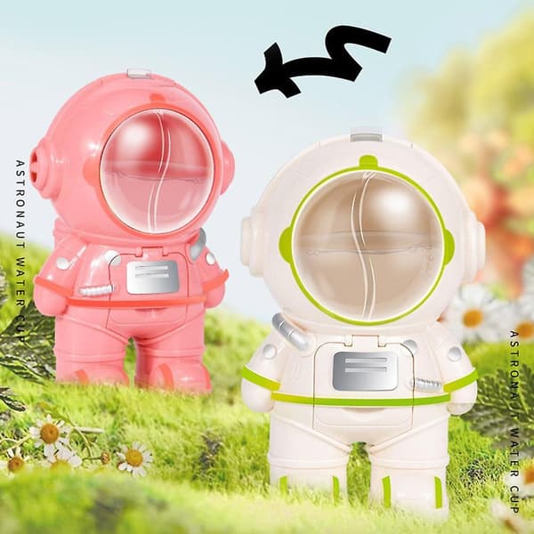Astronaut vattendispenser [benvit] (A)$Heta astronaut robot vattendispenser kan dispensera vatten, perfekt present för rollekar