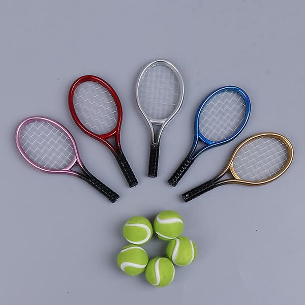 Tilfældig 1 stk. 1:6 1:12 Dukkehustennisracket + Bold Dukketilbehør
