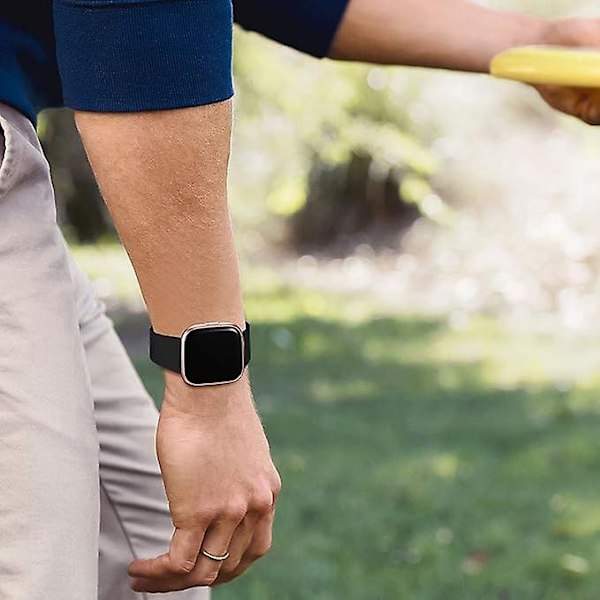 Yhteensopiva Fitbit Versa -hihnan/Fitbit Versa 2 -hihnan kanssa, Pehmeä silikoninen urheilullinen vaihtohihna Fitbit Versa 2:lle/Fitbit Versa Litelle/Versa SE:lle, 2-pakkauksessa
