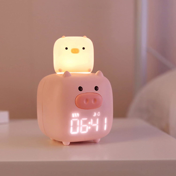 Digital väckarklocka, barn söt tecknad gris med nattlampa, stor LED-display digital klocka plug-in högt sovrumsklocka för tunga sovare