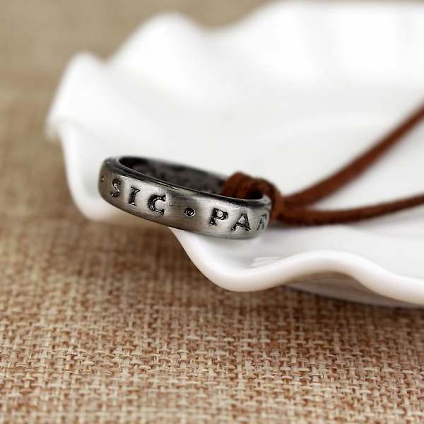 Mysterious Waters 4 Choker-kaulakoru Kirjain Sic Parvis Magna Drake Kaulakorut Ripukset Naisille Miehille Korut