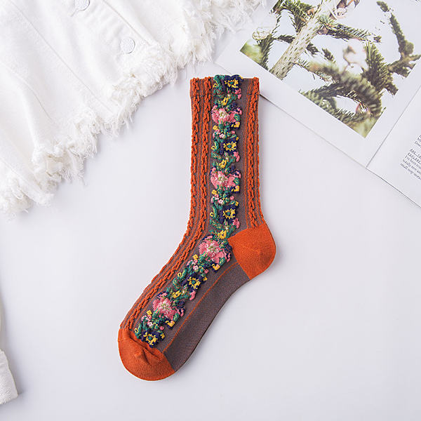 Mub- 5 pairs Höst och vinter ny bomull retro twist mönster kvinnors strumpor mode små blommiga personlighet skog jacquard strumpor