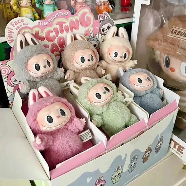 Het 17 cm Labubu The Monsters Face Docka Hjärtvärmande Macaron Dockfigur Bordsdekoration Kaii Leksak Barn Födelsedag Utsökt Gåva Z250208.Ca