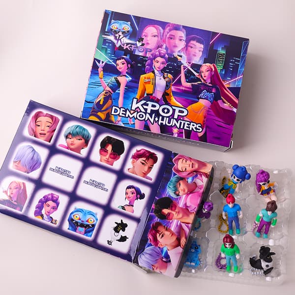 KPOP demonjägarflickgrupp docka blind box PVC-docka