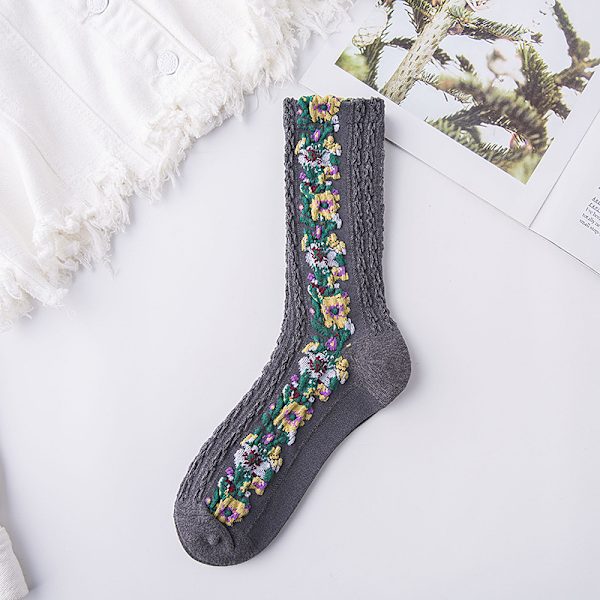 Mub- 5 pairs Höst och vinter ny bomull retro twist mönster kvinnors strumpor mode små blommiga personlighet skog jacquard strumpor