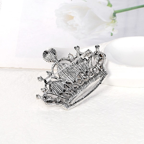 Krona Brosch Sparkling Lyx Drottningens Krona Slipstift Pin Kristall Jacka Rhinestone Brosch Överdriven Diamant Set Krona Corsage 5.4*4.5cm lila silver