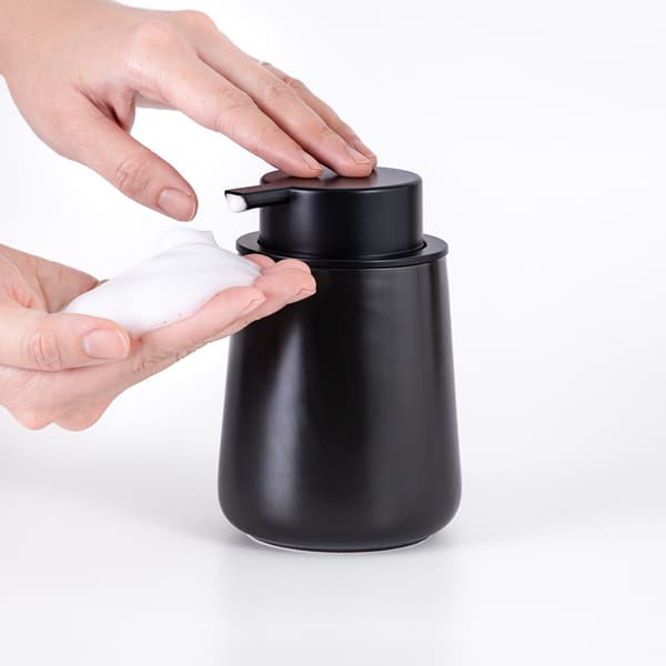 Matt Svart Keramisk Tvålpump
