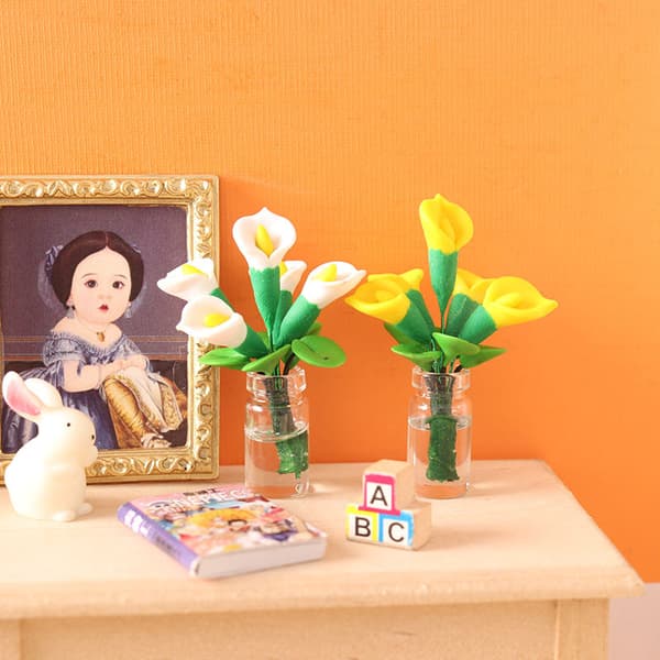 Dockhusblomma Mini Calla i Vas Modell Miniatyr Bonsai Växt för M