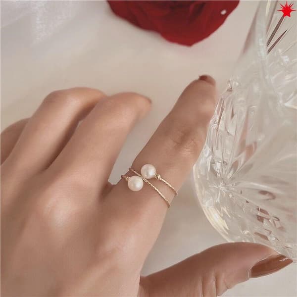 Justerbar åben wrap-ring med skalperle  Forgyldt stablet statement-ring til bryllup
