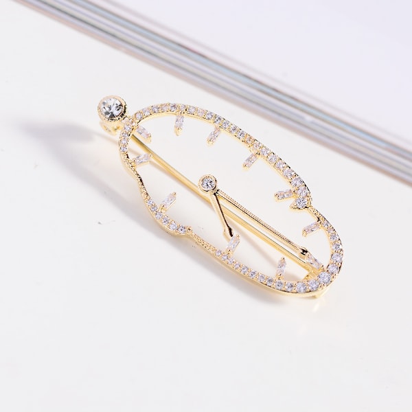 Elegantti messinki mikro Pave Rhinestone Crystal Clock rintaneula solmioneulat Br