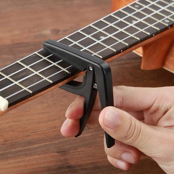 2 st Ukulele Capo - Orkesterinstrument Stämmare - Capo - Plast Snabbklämma