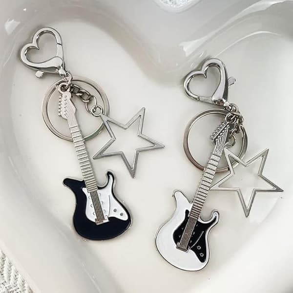 2 st Punk Musik Bas Elgitarr Nyckelring, Gitarr Kärlek Hjärta Stjärna