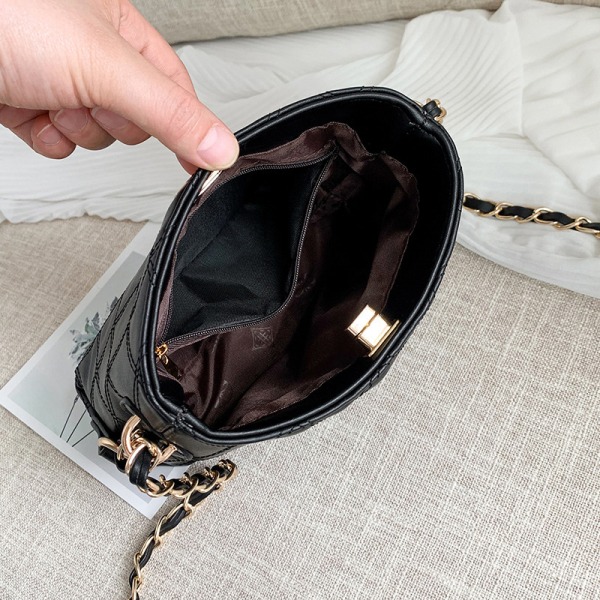 1PCS Liten axelväska för kvinnor Handväskor Mode Läder Lätt