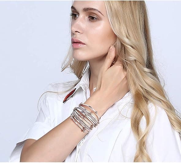 Multi-lags læderarmbånd til kvinder med diamanter og magnetlås