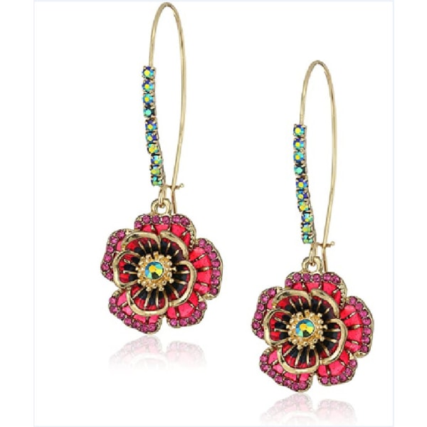 Färgglada blommor och diamantörhängen i etnisk stil