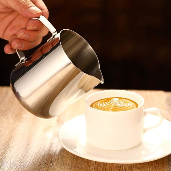 Melkeskummer i rustfritt stål, 2 stk. Freehand melkeskummer i rustfritt stål Coffee Inox 350 ml 600 ml kanne med 2 målemerker og Latte Art-penn for Cr