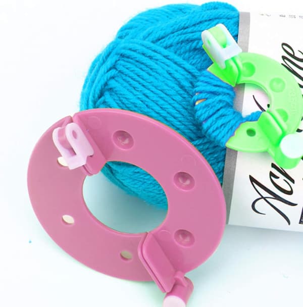 Pakke med 8 Pompom Maker 4 størrelser Bobble Maker til håndværk Fluff Ball Weav