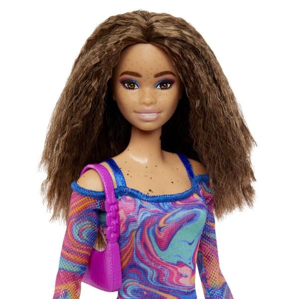 Barbie Fashionista -nukke Rainbow Marble Swirl -värisellä mekolla