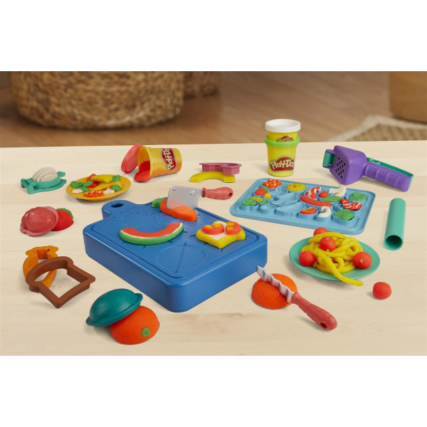 Play-Doh Kitchen Creations Playset Little Chef Starter Set