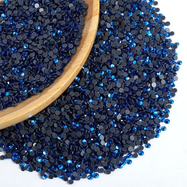 6000 stk Hotfix Capri Blå Rhinestones til DIY-håndværk, SS10 (2,7-2,9 mm) Capri Blå Capri Blue SS10