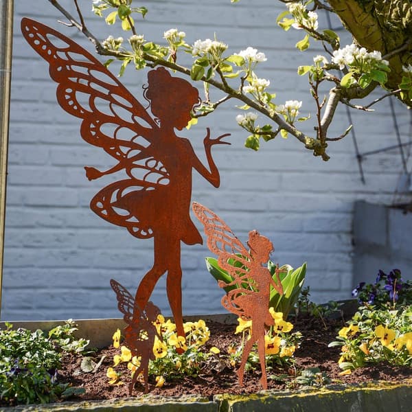 Rusten metallfe-figur, hagespyd, dekorativ figur