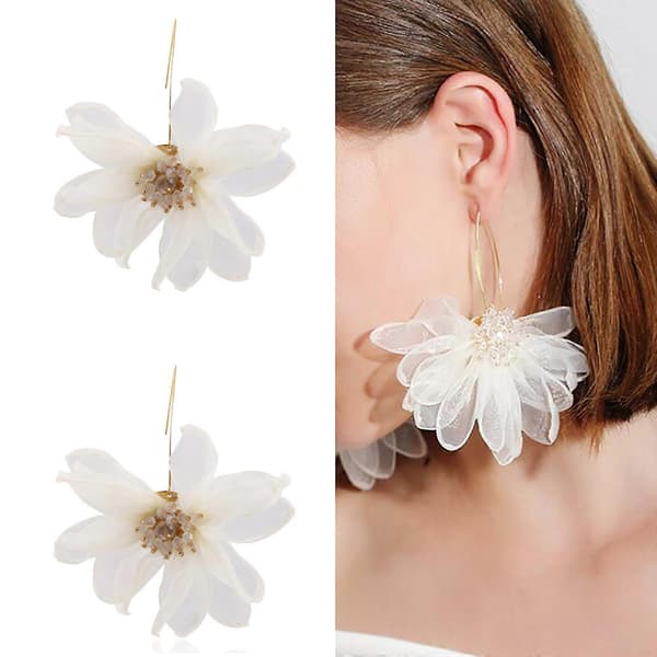 Boho kronblad lange dråbeøreringe store blomsterøreringe overdrevne blomsterkvastøreringe statement strand smykker til kvinder hvid White