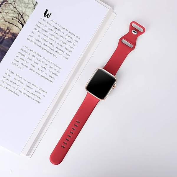 Band kompatibla med Apple Watch 42 mm 44 mm 45 mm 49 mm, ersättningsarmband för sporttillbehör i mjuk silikon för kvinnor män（röda）