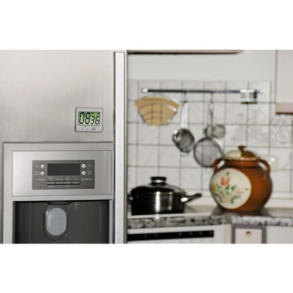 Kitchen timer with timer and stopwatch function, secured with magnets, clips, mounts or stand, battery operated, digital