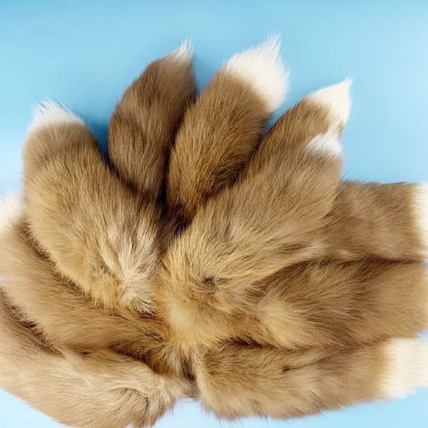 Comfortable and luxurious plush fox tail keychain for natural