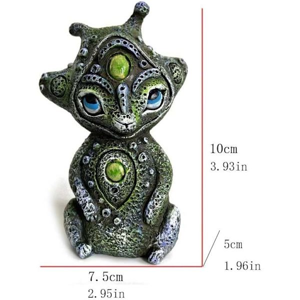 Alien-væsenstatuer i fantasyverden, fe-harpiksornamenter, udenjordisk statue til udendørs havehjemfestivalhåndværksdekoration