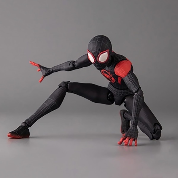 Spider-Man: Into The Spider-Verse Peter Parker SV-Action Peter B. Parker Sentinel SV Super Heroes 15 cm