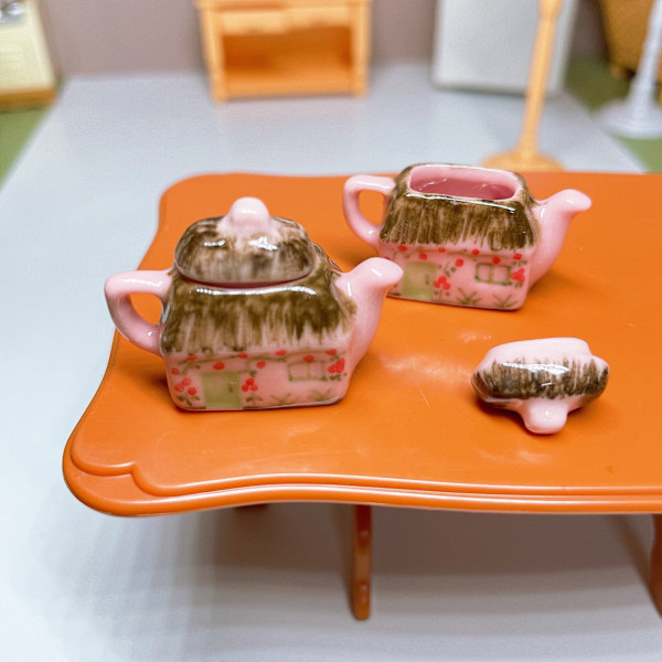 Dockhus Vattenkokare Dekorativ Liten Vacker Miniatyr Keramisk Tekanna Dockhus Tillbehör Rosa