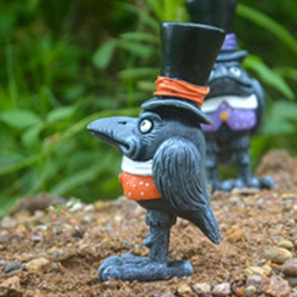 Puutarhan harakka epätavallinen, Halloween-patsas lintu veistos puutarha keijupuutarha nurmikko eläin koriste kodin sisustukseen