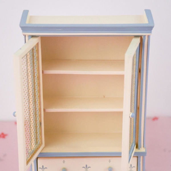 2 kappaletta 1/12 nukkekoti miniatyyrihuonekalut puinen kaappi DIY-koristeet