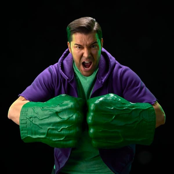 AVN LEGENDS PREMIUM RPLY (HULK FISTS)