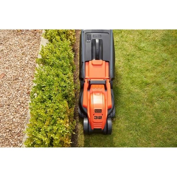 BLACK & DECKER Gräsklippare 32cm 1200W BEMW451
