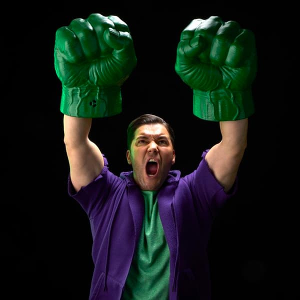 AVN LEGENDS PREMIUM RPLY (HULK FISTS)