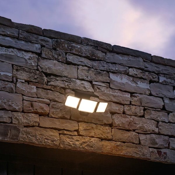 Projektor - PHILIPS - Nysil - Solcellsdriven - Rörelsesensor - 1000 lumen