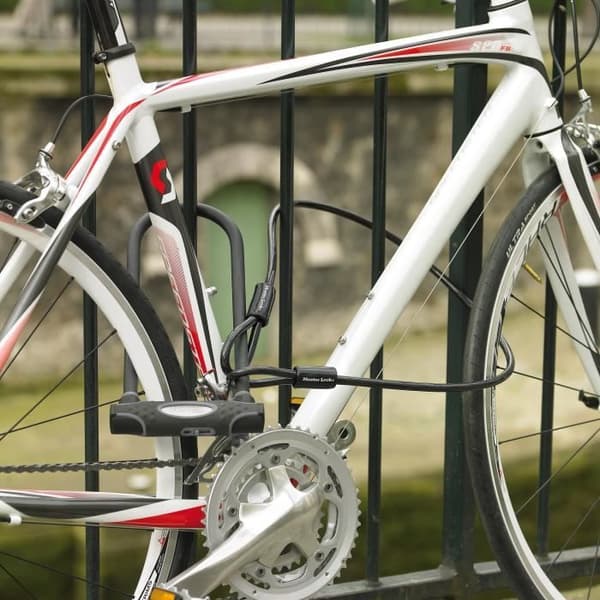MASTER LOCK U-Lock med kabel - Keyed - XL-modell