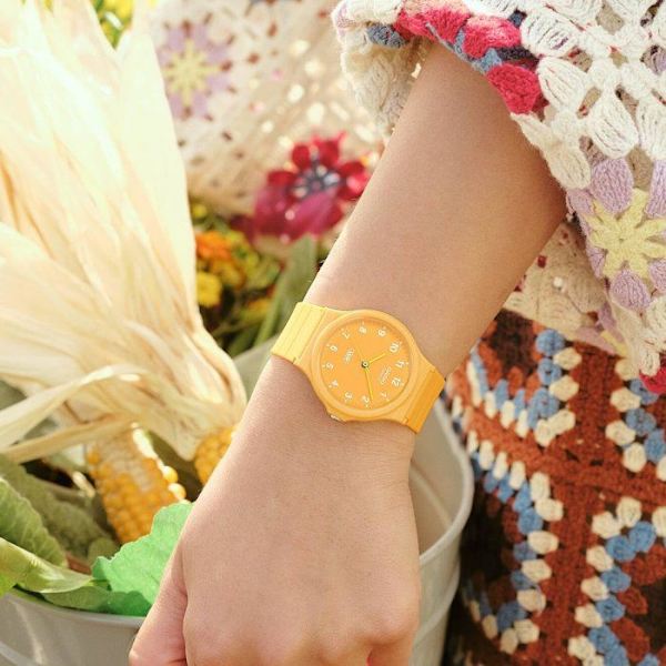 Klocka - CASIO - MQ-24B - Unisex - Gul - Kvarts - Analog
