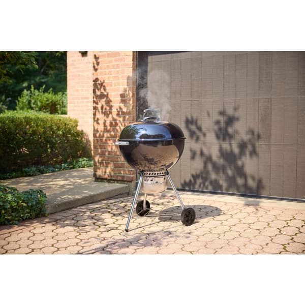 Weber Original Kettle E-5730 Kolgrill - 57 cm diameter - Inbyggd termometer - Ventilationsventil - 9 kuvert - Svart