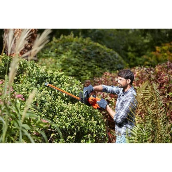 BLACK & DECKER 50cm 500W häcksax - Med sågblad BEHTS301